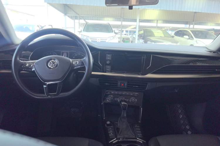 Used Volkswagen Passat 2019 330TSI Elite Edition China VI
