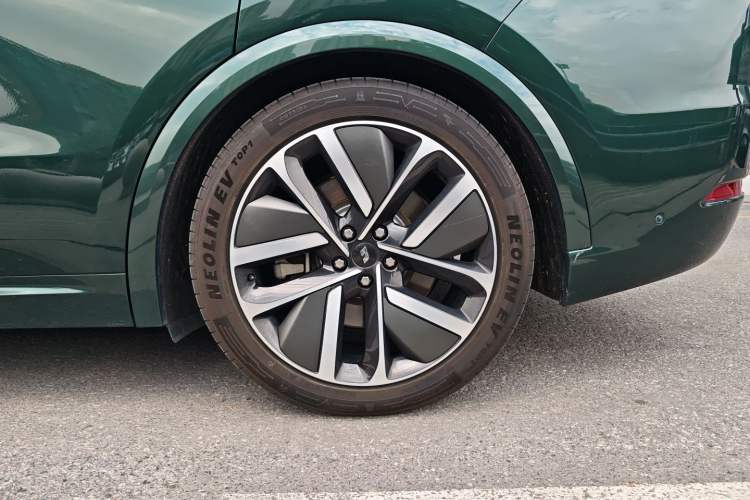 Used Li Auto L9 2022 Max model