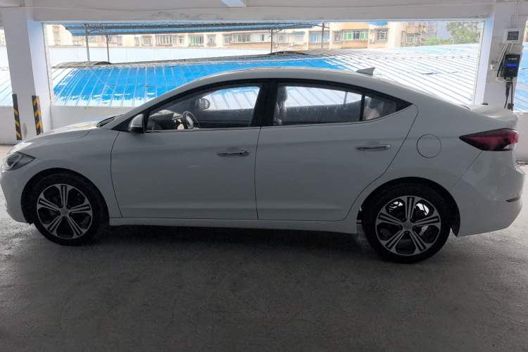 Used Hyundai Elantra 2018 1.4T Dual-Clutch Xuan Dong · Dynamic Edition

