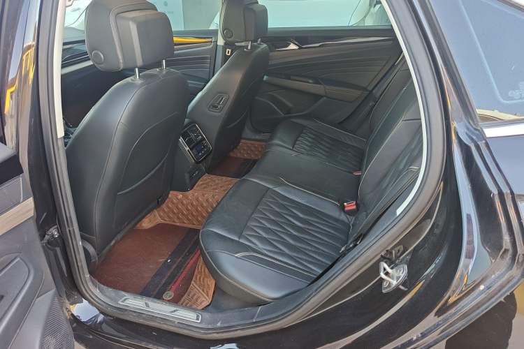 Used Volkswagen Passat 2021 330TSI Luxury Edition
