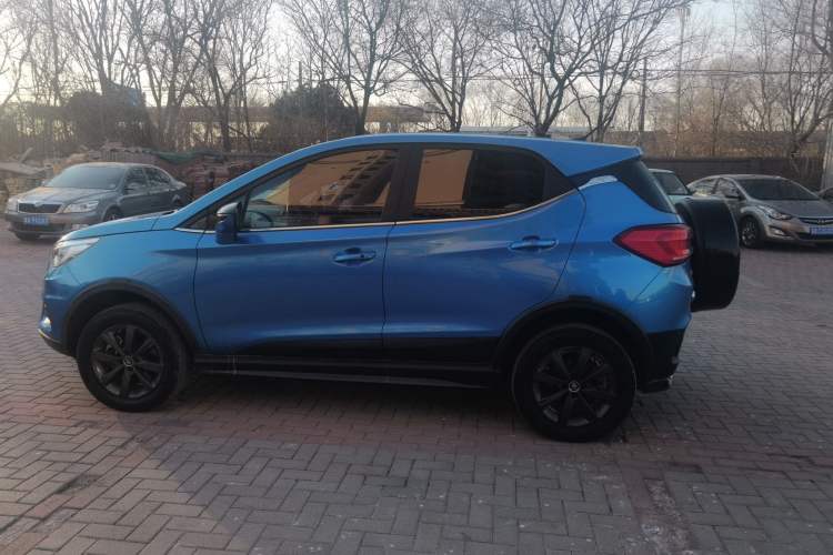 Used BYD Yuan New Energy 2019 EV535 Smart Connect Trendsetting Model
