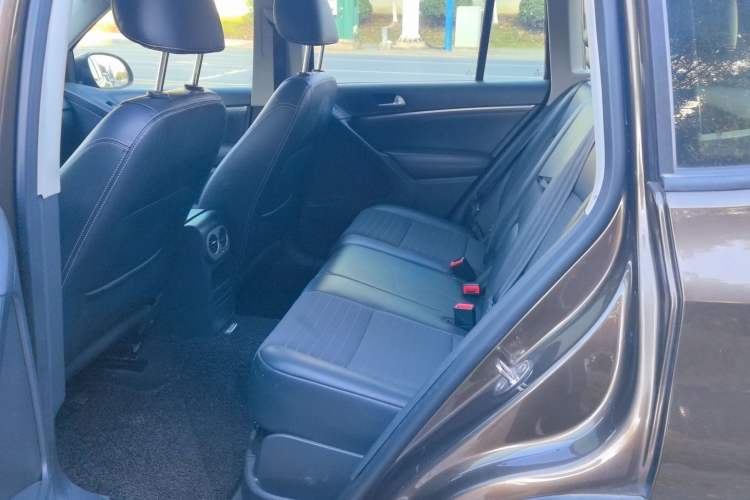 Used Volkswagen Tiguan 2016 300TSI Automatic All-Wheel Drive Fashion Vision Edition
