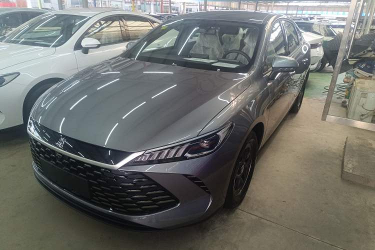 Used BYD Qin PLUS 2025 DM-i Smart Drive 55KM Leading Model
