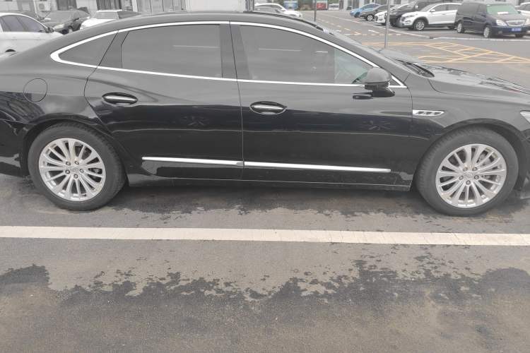 Used Buick LaCrosse 2016 28T Premium Edition
