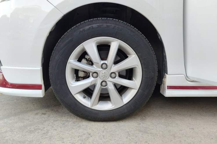 Used Toyota YARiS L 2018 1.5E CVT Champion Limited Edition
