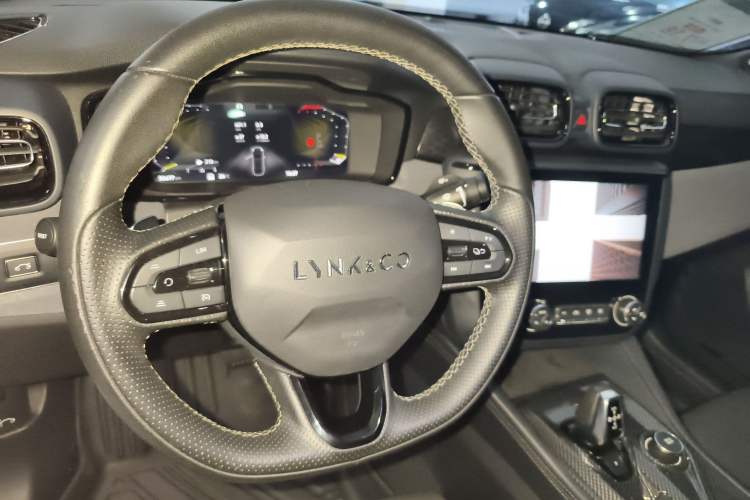 Used Lynk & Co 03 2022 1.5TD DCT JingPro
