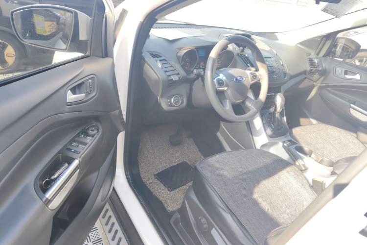 Used Ford Kuga 2015 1.5L GTDi Two-Wheel-Drive Comfort Model