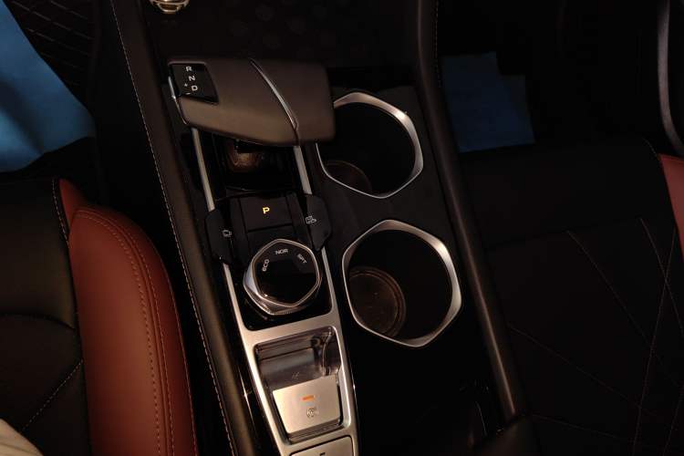 Used Changan Eado 2023 Changan Edition PLUS Blue Whale NE 1.4T GDI DCT Prestige Version
