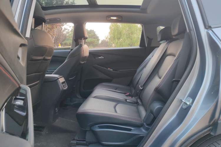 Used Chevrolet Orlando 2020 Light Hybrid Redline 530T Automatic Enjoyment Edition (5+2 Models)
