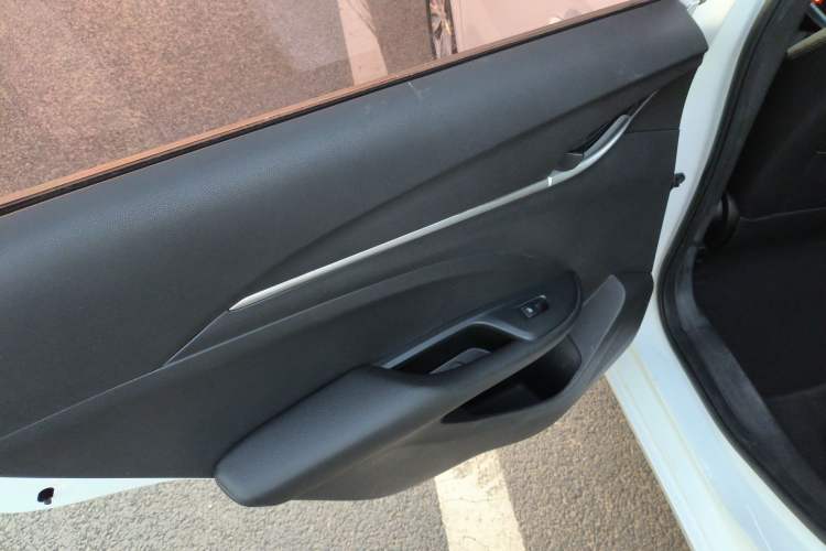 Used Buick GT 2018 18T Automatic Elite Model
