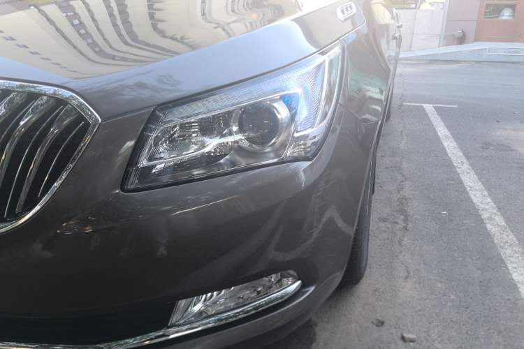 Used Buick LaCrosse 2013 2.4L SIDI Leading Comfort Version
