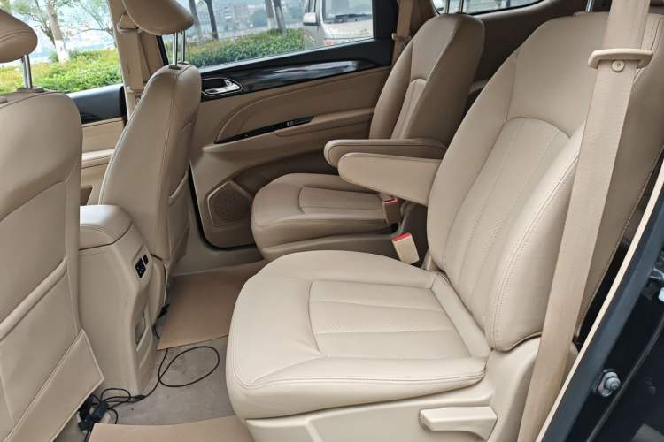 Used Baojun 730 2016 1.5L Manual Comfort Version 7 Seats China V Emission Standard