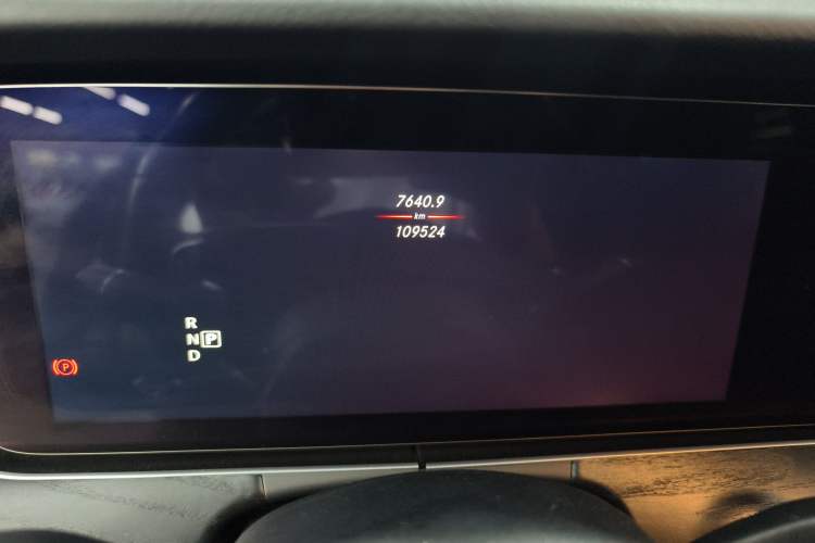 Used Mercedes-Benz E-Class 2018 Facelift E 200 L Sport Edition
