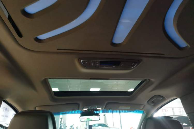 Used Buick GL8 2021 ES Land Cruiser 653T Luxury Edition
