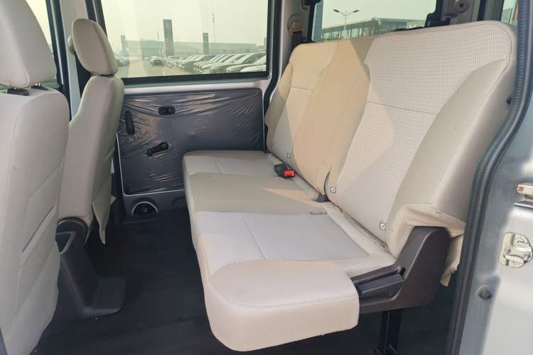 Used Wuling Hongguang V 2022 1.5L Jingqu Edition Electric-Assist LAR