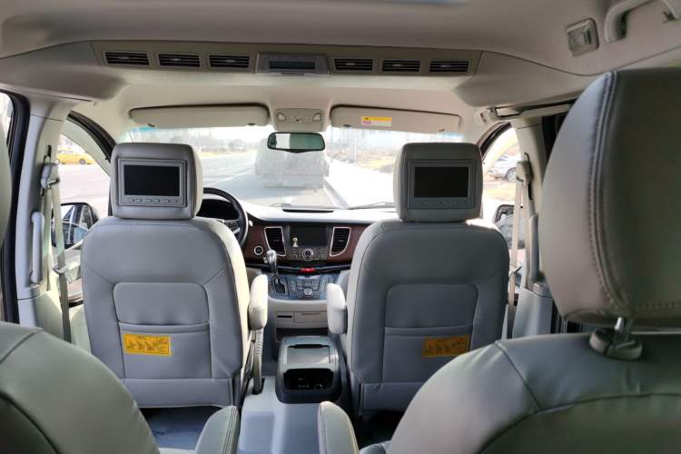 Used  Refine M5 2017 2.0T Gasoline Dual-Clutch Executive Version