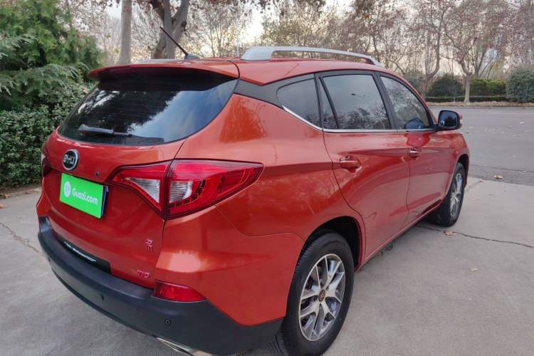 Used BYD Song 2016 Gaishi Edition 1.5TID Automatic Leading Model
