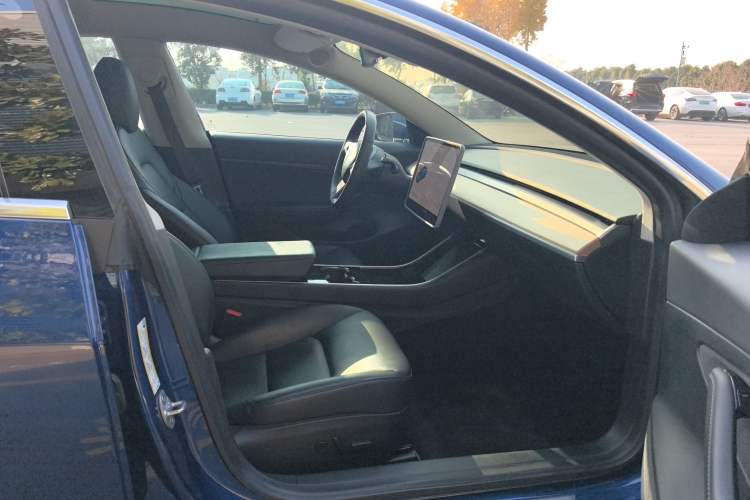 Used Tesla Model 3 2019 Standard Range Rear-Drive Upgraded Version
