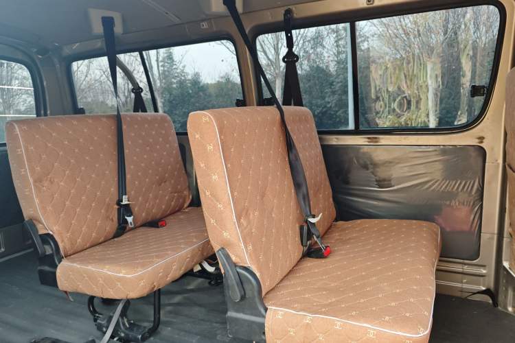 Used Jinbei Express 2019 2.0L Standard Version China VI 1TZS
