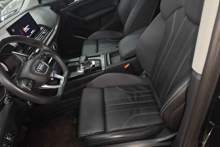 Used Audi Q5L 2022 40T Luxury Dynamic Model
