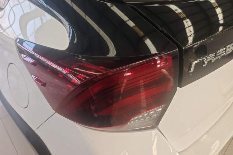 Used Toyota YARiS L 2022 X-Trail 1.5L CVT Luxury PLUS Edition
