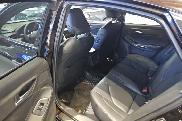 Used Toyota Avalon 2022 2.0L Luxury Edition
