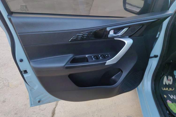 Used Oshan Benni E-Star 2022 Qingxin Edition Colorful Model Lithium Iron Phosphate