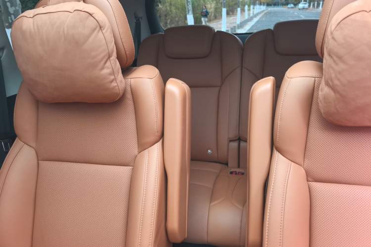 Used Leapmotor C16 2024 Range-Extended 200 Luxury Edition
