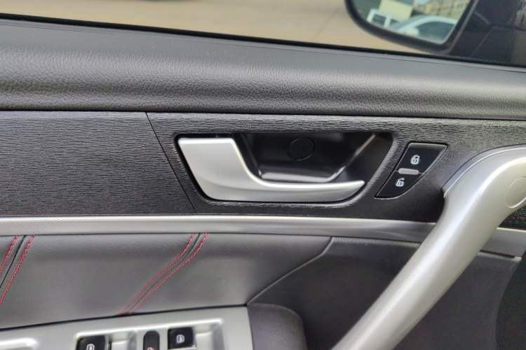 Used Haval H6 2015 Sport Edition 1.5T Automatic Two-Wheel Drive Luxury Model
