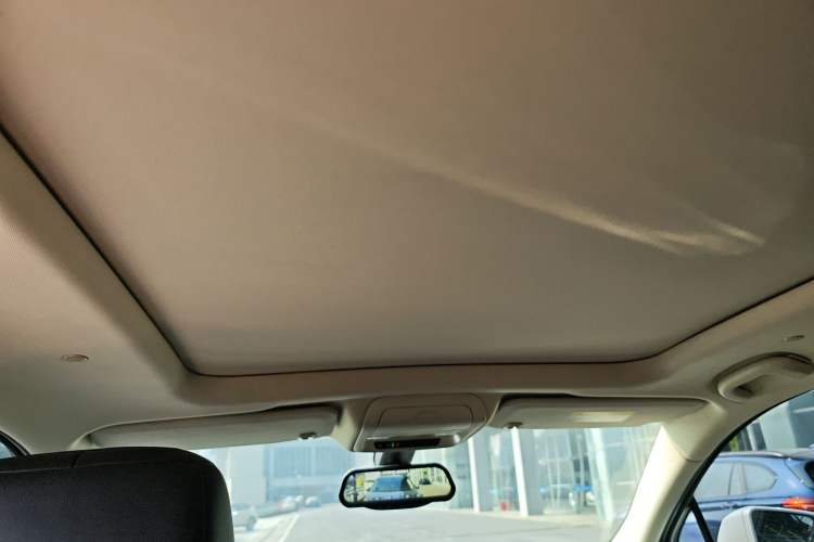 Used Cadillac XT5 2018 25T Luxury Model