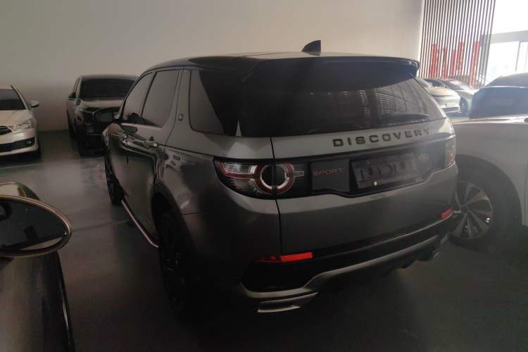 Used Land Rover Discovery Sport 2019 240 PS SE Dynamic Version China VI Standard
