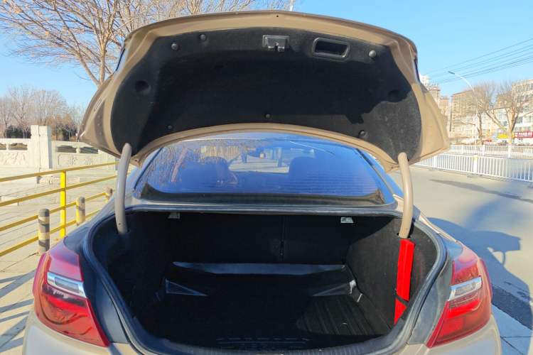 Used Buick Regal 2015 1.6T Leading Technology Model
