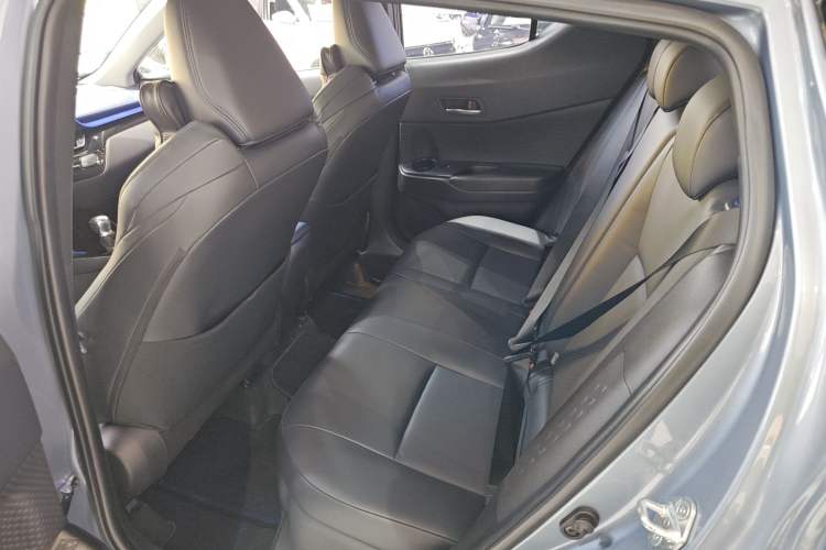 Used Toyota C-HR 2021 2.0L Luxury Edition
