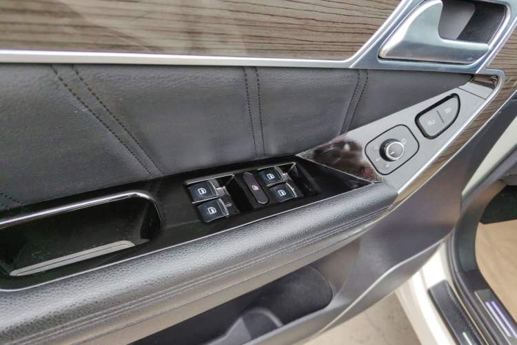 Used Haval H6 Coupe 2016 Blue Label 1.5T Automatic Two-Wheel Drive Elite Model
