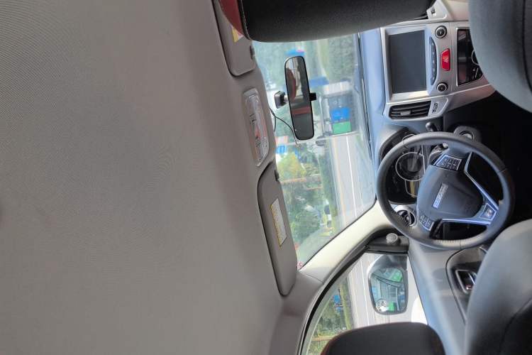 Used Haval H1 2016 Red-Label 1.5L AMT Luxury Model
