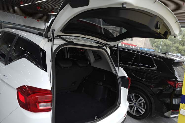 Used Haval M6 2018 Revised Version 1.5T DCT Two-Wheel Drive Elite Edition
