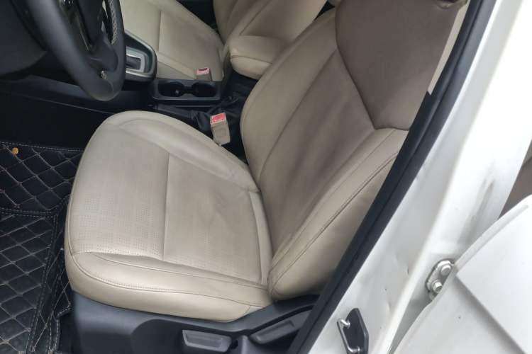 Used Ford Escort 2015 1.5L Automatic Fashion Model