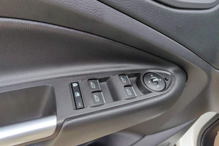 Used Ford Kuga 2019 EcoBoost 180 Two-Wheel-Drive Platinum Edition China VI Standard