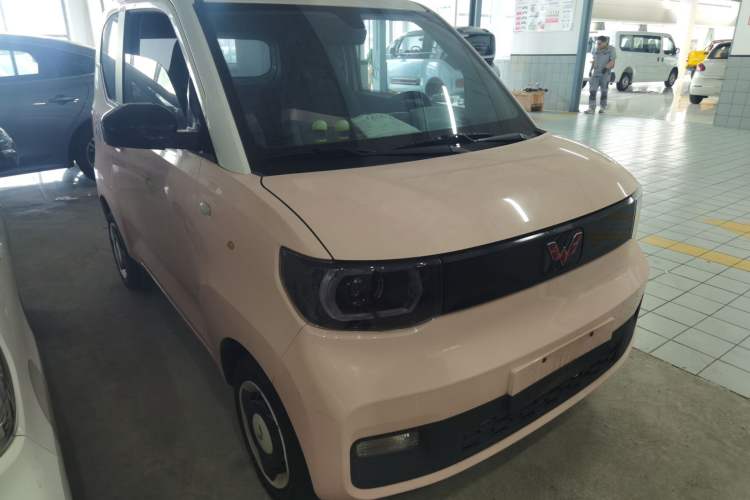 Used Wuling Hongguang MINIEV 2021 Macaron Fashion Model Lithium Iron Phosphate
