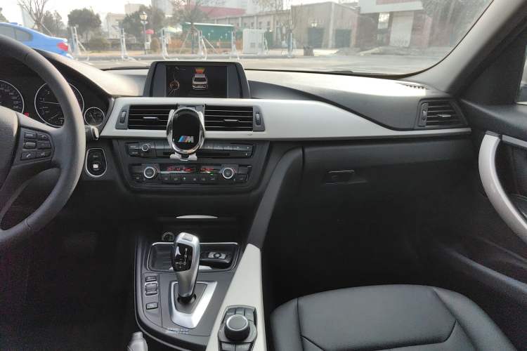 Used BMW 3 Series 2015 320Li Fashion Model