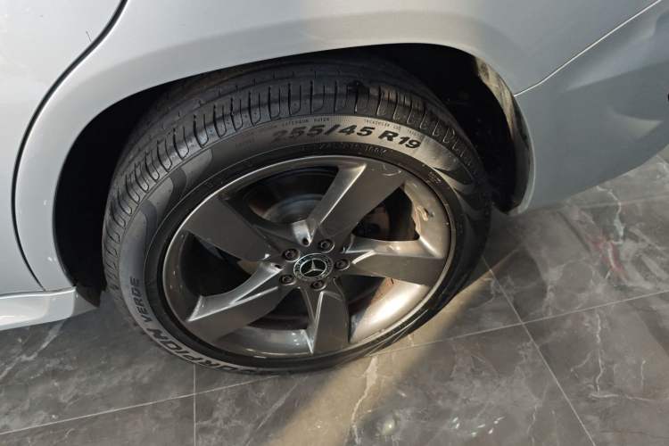 Used Mercedes-Benz GLK-Class 2013 GLK 300 4MATIC Dynamic Sunroof Model
