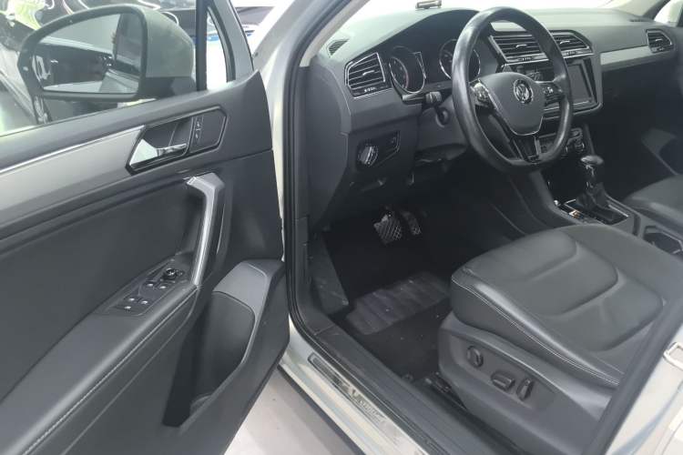 Used Volkswagen Tiguan L 2019 280TSI Automatic Two-Wheel Drive Panoramic Comfort Edition China V Standard
