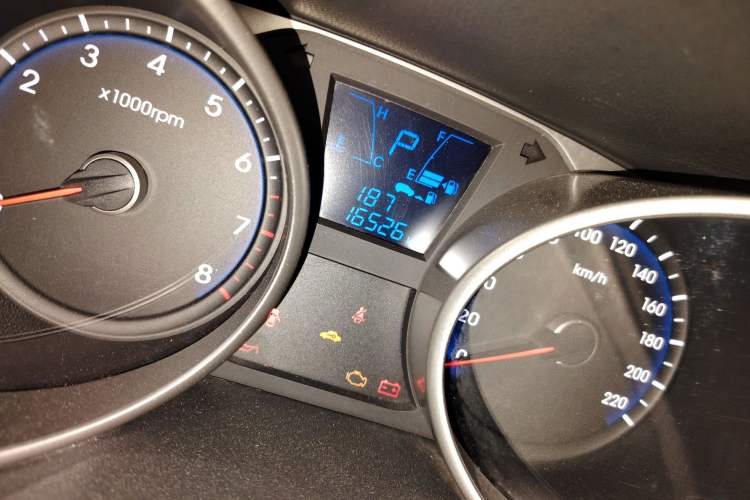 Used Hyundai ix35 2013 2.0L Automatic Two-Wheel Drive Comfort GL China V Standard
