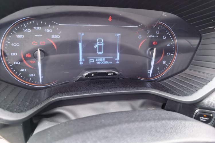 Used Wuling Jiachen 2022 1.5T CVT Smart Luxury Version