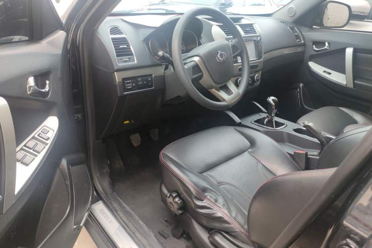 Used Geely Auto GX7 2015 Classic Edition 1.8L Manual Elite Model China V Standard
