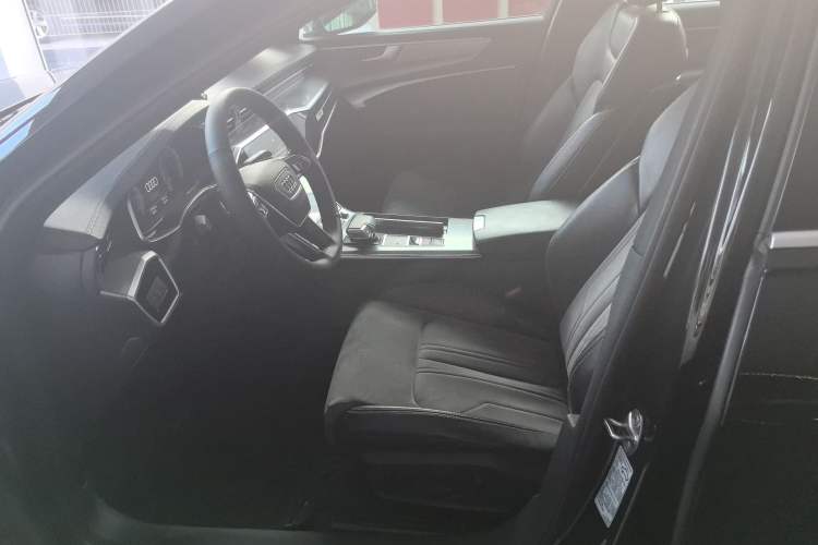 Used Audi A6L 2022 40 TFSI Luxury Dynamic Model
