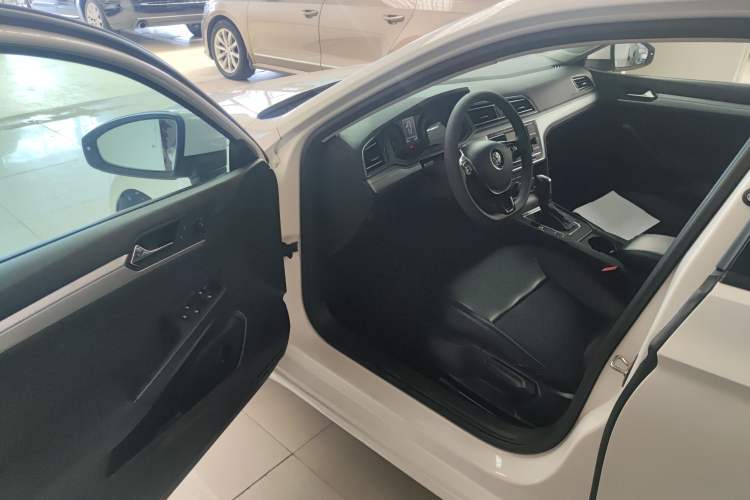 Used Volkswagen Lamando 2021 230TSI DSG Fashion Edition
