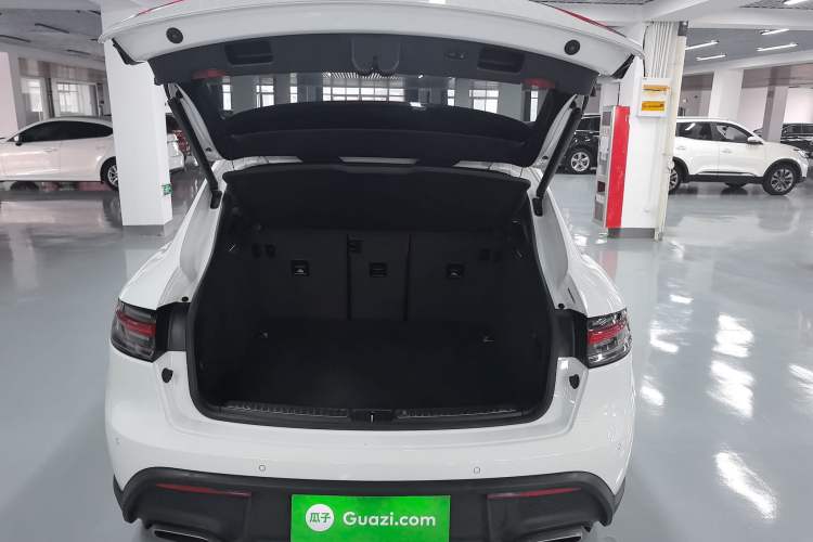 Used Porsche Macan 2024 Macan 2.0T