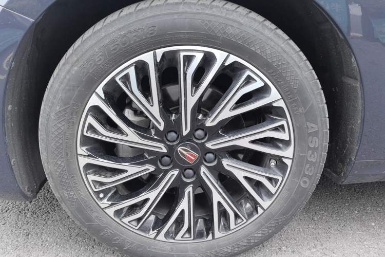 Used Hongqi H5 2024 2.0T Automatic Smart Connect Flagship Edition
