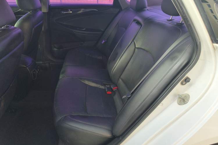 Used Hyundai Sonata 2014 2.0L Automatic Luxury Edition
